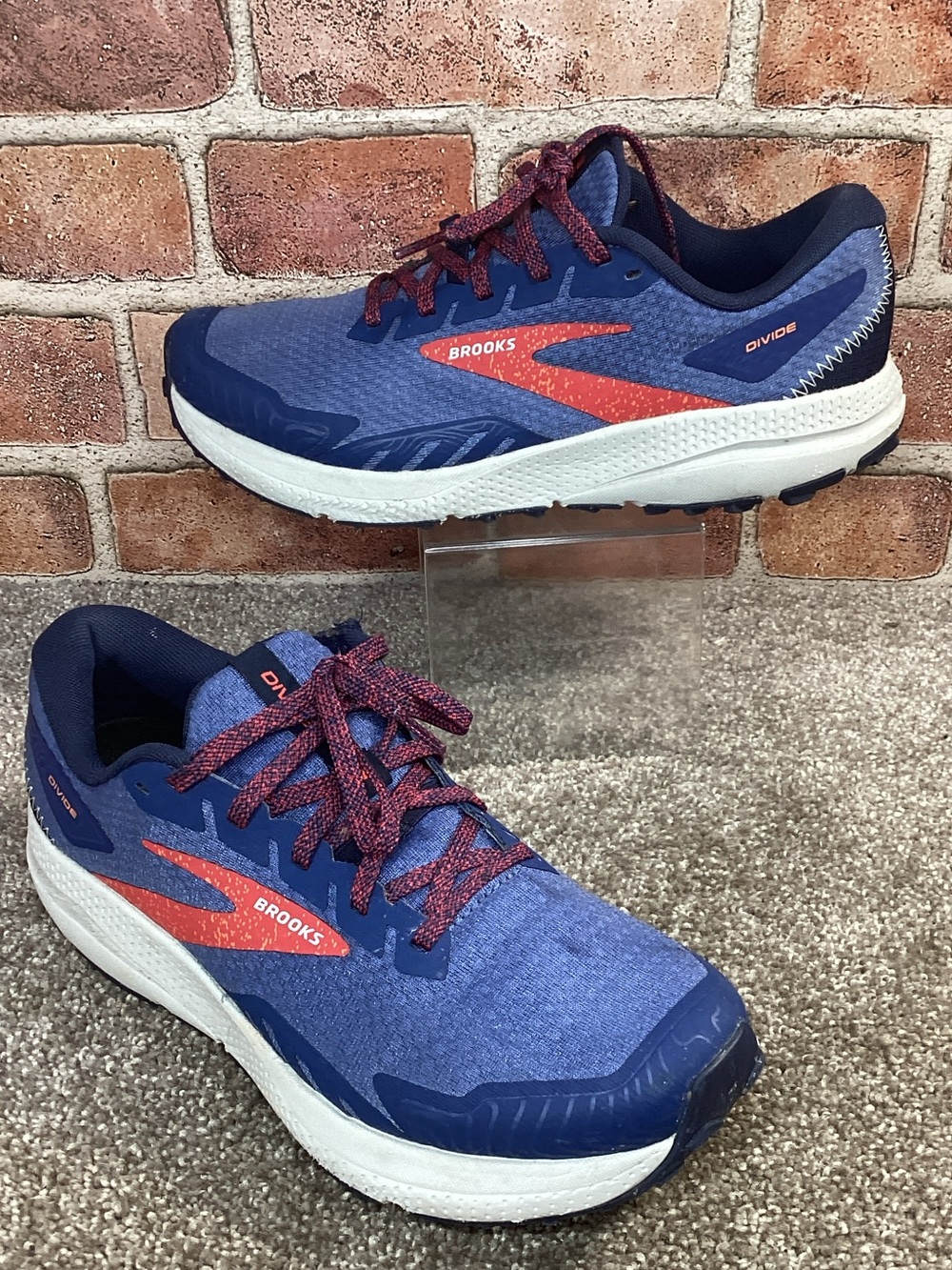 Brooks Divide 4 women’s trail running shoes size 8.5